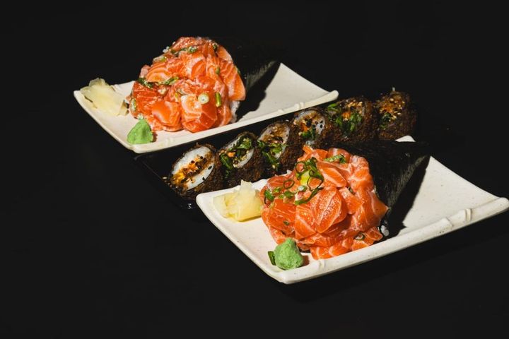 Combo Temaki + Hot Roll